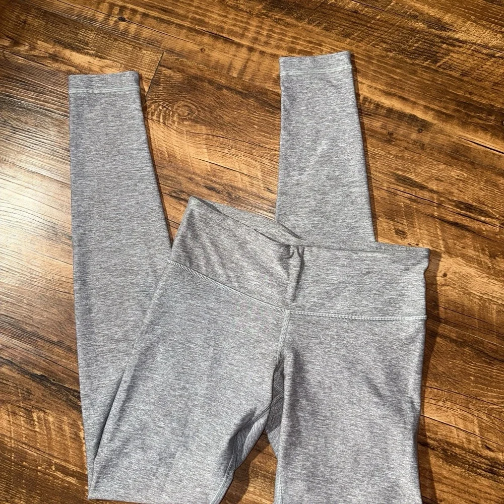 Lululemon‎ Heathered Grey Athletic Leggings Women's Size 4